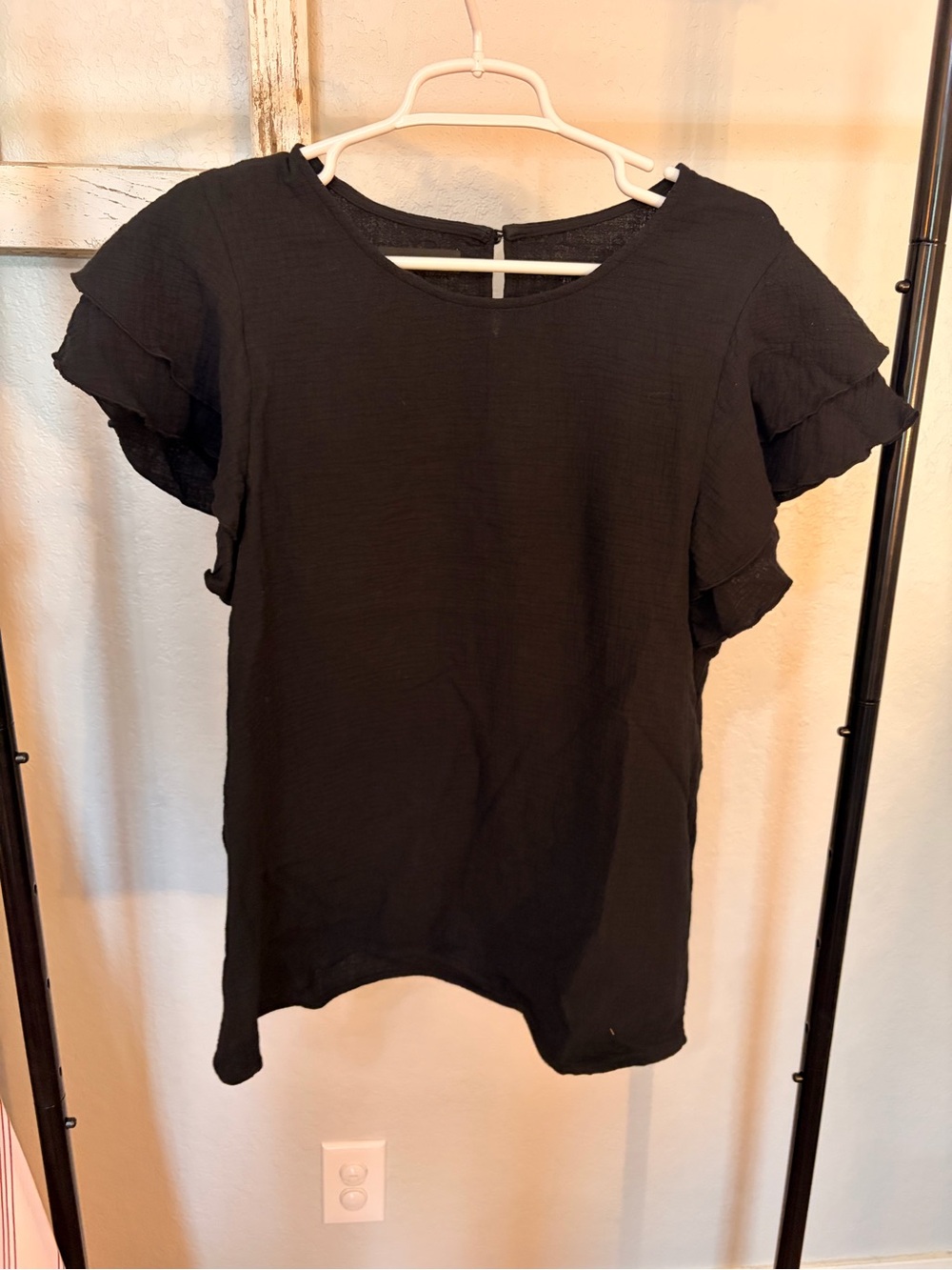 Women's Black Ruffle Sleeve Blouse